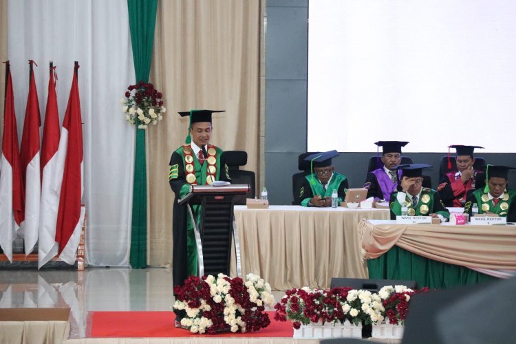 Kala Momen Wisuda Jadi Ajang Persembahan untuk Orang Tua