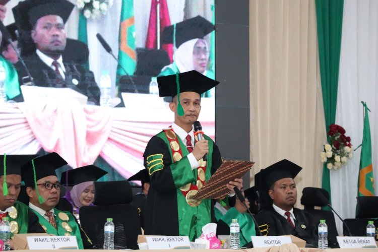 Kala Momen Wisuda Jadi Ajang Persembahan untuk Orang Tua