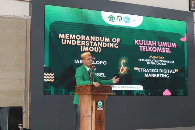 Cerita Di Balik Proses Penerjemahan Al-Quran Bahasa Daerah - Hijau Populer