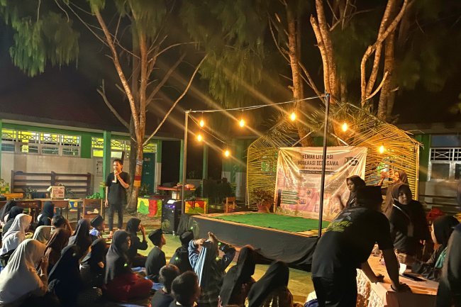 Kala Masyarakat Antusias Ikut Kemah Moderasi Beragama IAIN Palopo di Lampenai