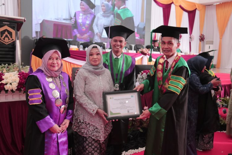 Wisuda Periode Pertama IAIN Palopo Tahun 2024 Terlaksana, Kukuhkan 300 Wisudawan