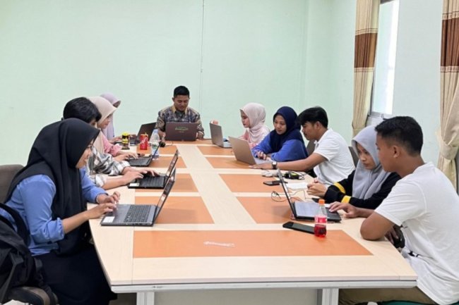 Kelompok Riset Mahasiswa FEBI IAIN Palopo Matangkan Persiapan Konferensi InternasionalĀ