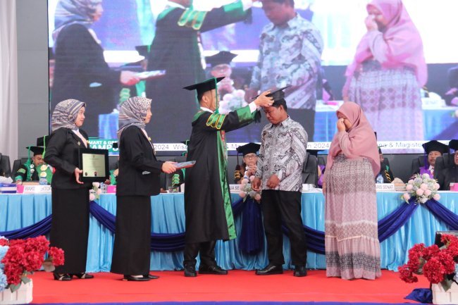 Wisuda IAIN Palopo, Momentum Penghargaan Bagi Orang Tua Wisudawan