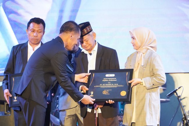 Academic Award 2024: Apresiasi IAIN Palopo atas Prestasi dan Kontribusi Dunia Pendidikan