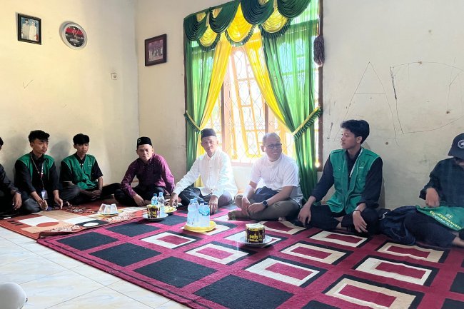 Rektor IAIN Palopo Supervisi KKN di Luwu Timur