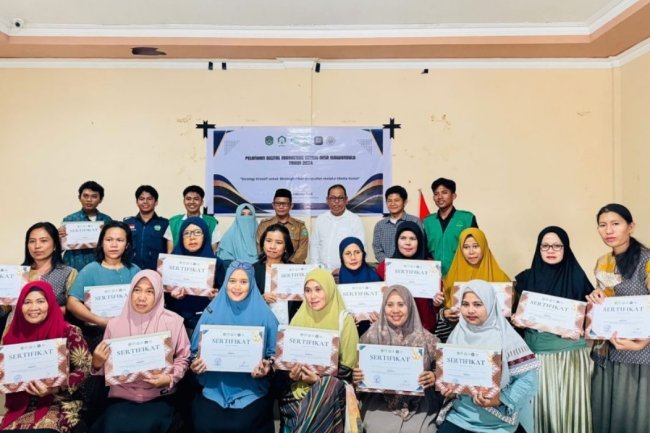 Mahasiswa IAIN Palopo Kenalkan Digital Marketing Berbasis AI ke Pelaku Usaha Mikro di Wawondula