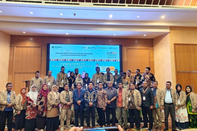 Dua Ketua Prodi FEBI IAIN Palopo Ikut ICI-SD 2024 di Manado