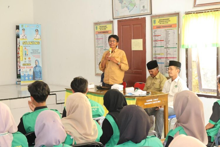 Rektor Disambut Hangat 5 Desa saat Monitoring KKN di Rongkong