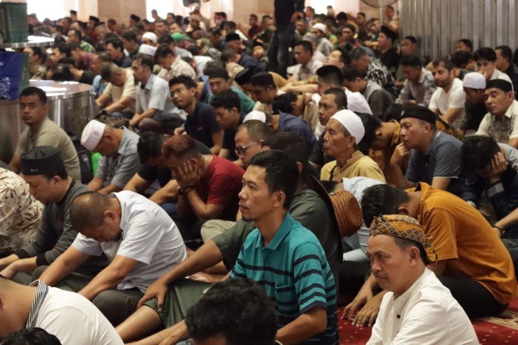 Rektor IAIN Palopo Sampaikan Urgensi Sertifikasi Halal dalam Khutbah Jumat di Masjid Istiqlal Jakarta