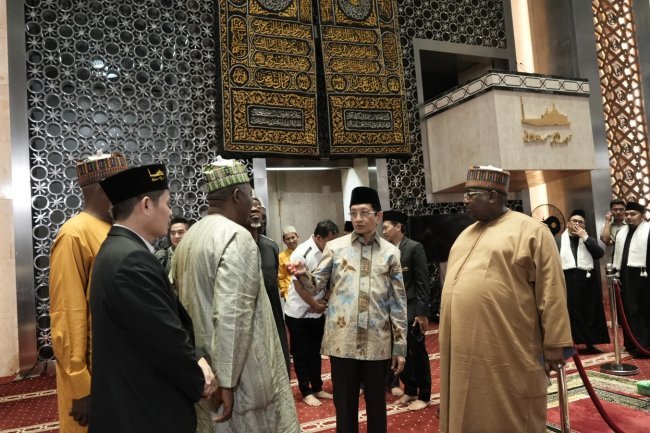Menag Malaysia dan Gubernur Kebbi Nigeria Takjub dengan Perkembangan Masjid Istiqlal