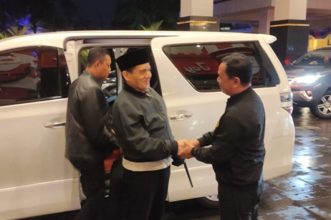 Wamenag Bahas Pengembangan IAKN Toraja di Makassar