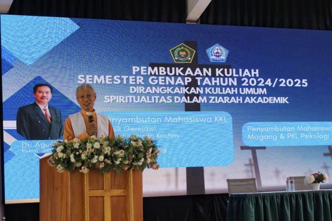 Pembukaan Kuliah IAKN Toraja, Pendeta IY Panggalo Bawakan Kuliah Umum