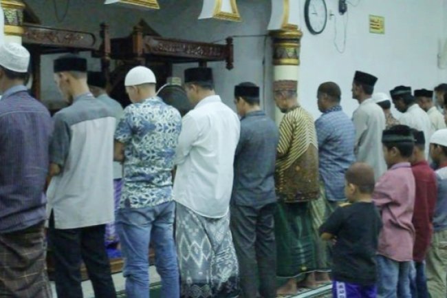 Jelang Ramadhan! Ketahui Mana Lebih Utama Tarawih Munfarid Atau Berjamaah?