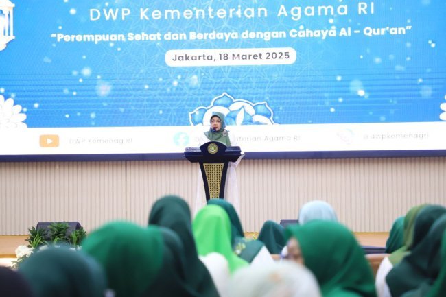 Perempuan dan Al-Qur’an: Sumber Kekuatan dalam Kehidupan