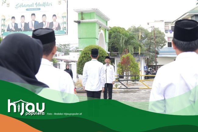 Kabiro AUAK Pimpin Apel Pagi di IAIN Palopo, Tekankan Kedisiplinan dan Lingkungan Hijau