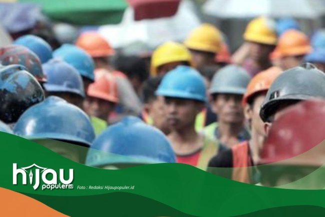Buruh di Simpang Jalan: Kala Keringat Manusia Dihadapkan Kecerdasan Mesin