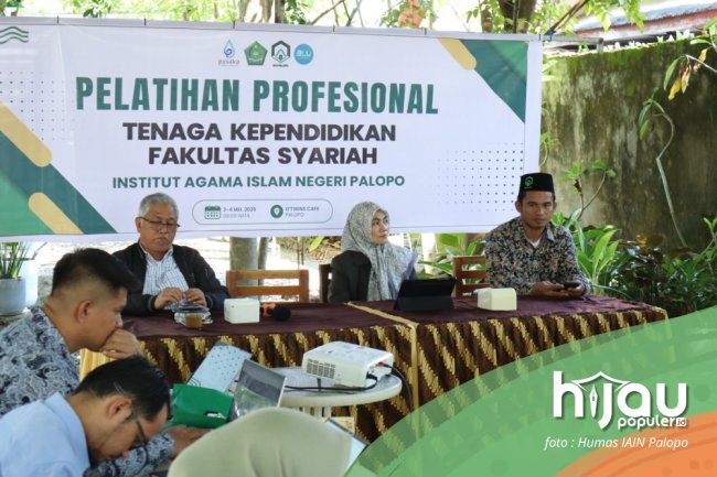 Tingkatkan Layanan Akademik Digital, Fakultas Syariah IAIN Palopo Gelar Pelatihan Profesional