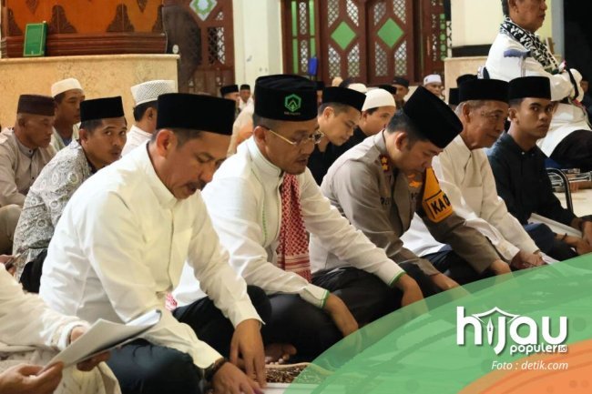 UIN Palopo Ikut Serta Zikir dan Doa Bersama untuk Kelancaran PSU Pilwalkot Palopo 2025