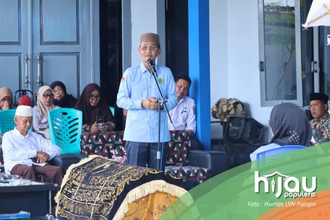 Rektor Wakili Keluarga Sampaikan Sepatah Kata dalam Pelepasan Jenazah Muh Abduh Dosen UIN Palopo