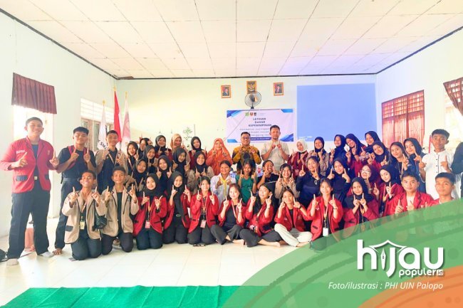 Dosen UIN Palopo Latih Public Speaking Siswa di SMAN 11 Luwu