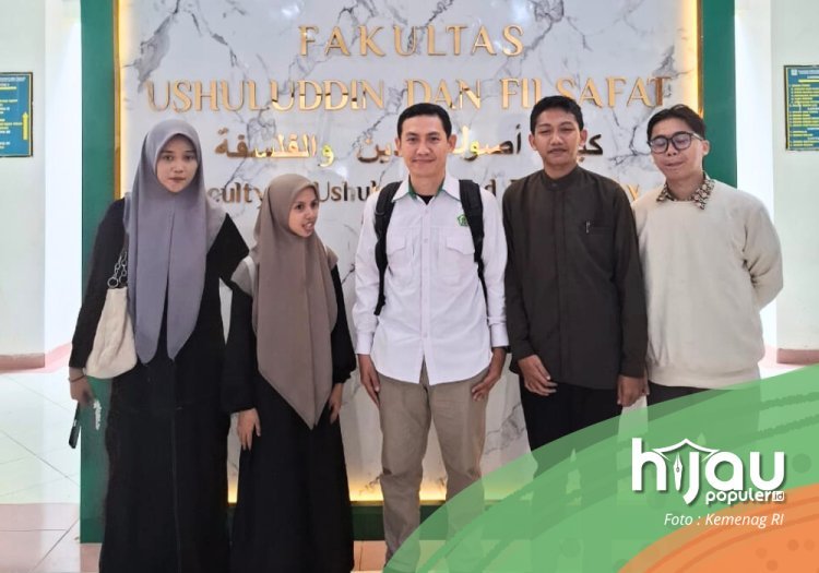 Dosen UIN Palopo Isi Kuliah Tamu Bahas Akses Digital Kitab Klasik di UINAM