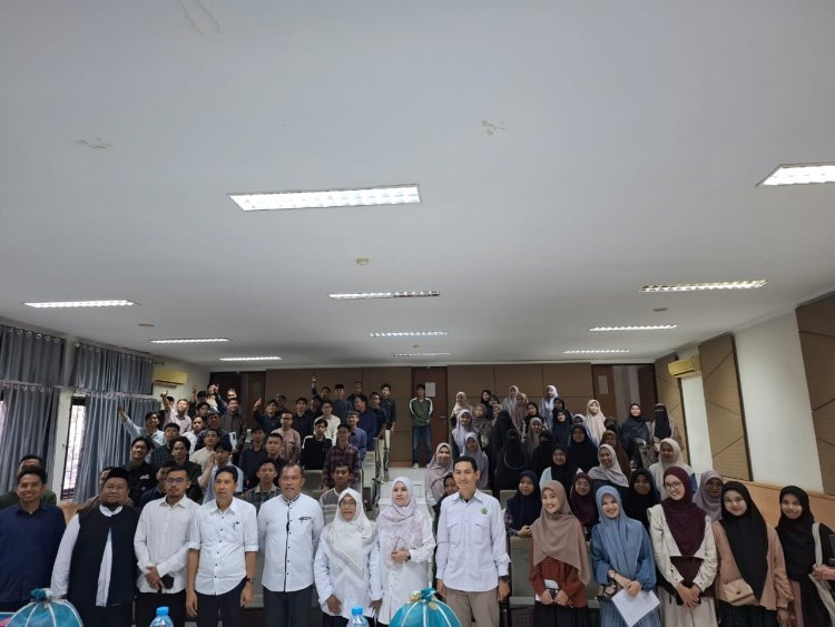 Dosen UIN Palopo Isi Kuliah Tamu Bahas Akses Digital Kitab Klasik di UINAM