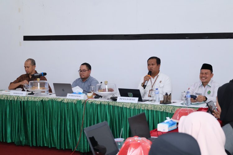 Pascasarjana UIN Palopo Gelar Diskusi Buku My Inspiring Journey Karya Muammar Arafat