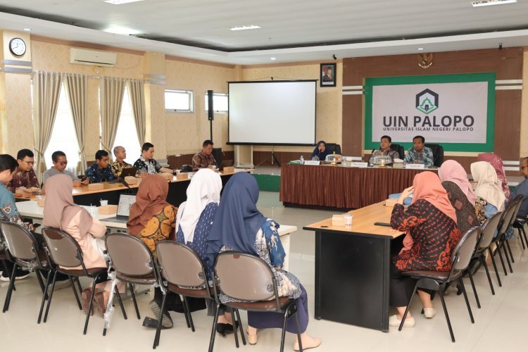57 Dosen UIN Palopo Terima Sertifikat Pendidik, Diantar Langsung Ketua LPM UIN Surakarta
