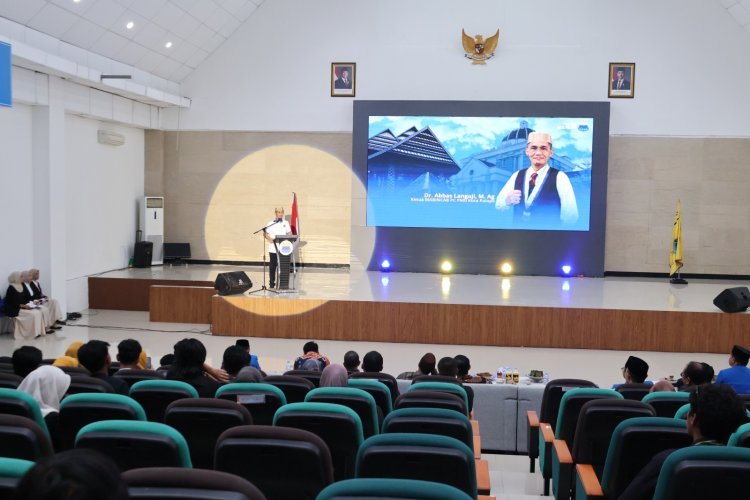 75 Pengurus PMII Palopo Dilantik Sekjend PB di Auditorium Phinisi UIN Palopo
