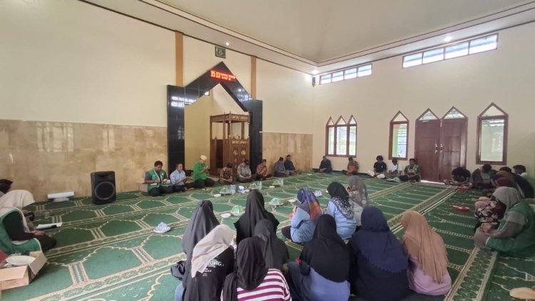 LP2M UIN Palopo Resmikan TPA dan Bagikan Mushaf di Desa Rinding Allo