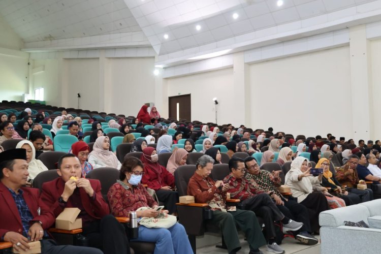 Kuliah Perdana Pascasarjana UIN Palopo Hadirkan Narasumber Rektor UIN Antasari Banjarmasin
