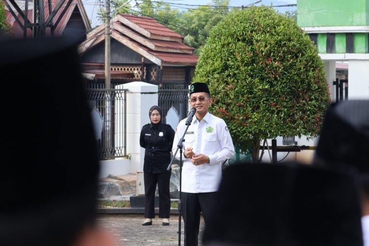 Pesan Rektor UIN Palopo dalam Apel Pagi, Cintai dan Syukuri Pekerjaan