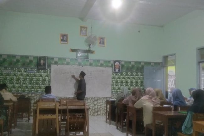 Menghidupkan Kembali Cerita, Menguatkan Keterampilan: Pembelajaran Teks Naratif dalam Program AEDS di MA Al-Ihsan Beji