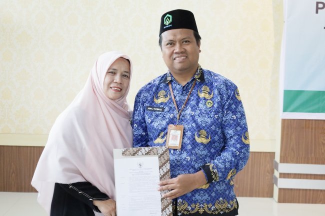 Muammar Arafat Yusmad Raih Gelar Profesor, KMA Diserahkan Rektor UIN Palopo