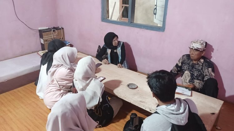 Gelar Observasi Budaya, UKK Seni Sibola UIN Palopo Dalami Motif Tenun Rongkong