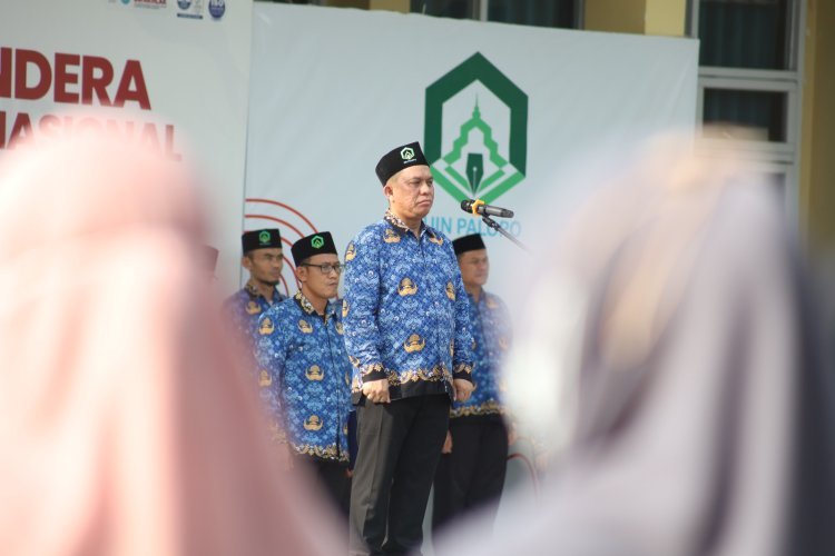 Wakil Rektor II Pimpin Upacara HKN UIN Palopo, Tekankan Kolaborasi dan Penyelesaian Program Akhir Tahun