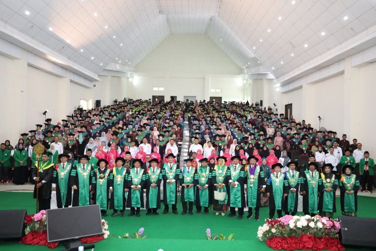 Sidang Senat Terbuka Dalam Rangka Wisuda Periode II Sesi I Tahun 2025, UIN Palopo Cetak 325 Lulusan