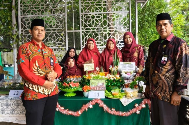 Makna Ekoteologi di Balik Tumpeng KUA Pusaka Bantimurung pada HAB Kemenag ke-80