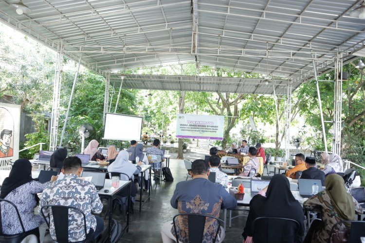 Optimalkan Capaian Akreditasi, FEBI UIN Palopo Tinjau Borang Manajemen Bisnis Syariah