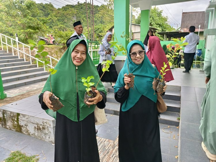 Gelombang Aksi Hijau Majelis Taklim di KUA Bantimurung, Gerakkan Ekoteologi dari Akar Rumput