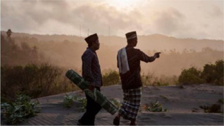 Dari Shannon-Weaver ke Dakwah bil Hikmah: Rekonstruksi Teori Komunikasi Berdasarkan Nilai Islam