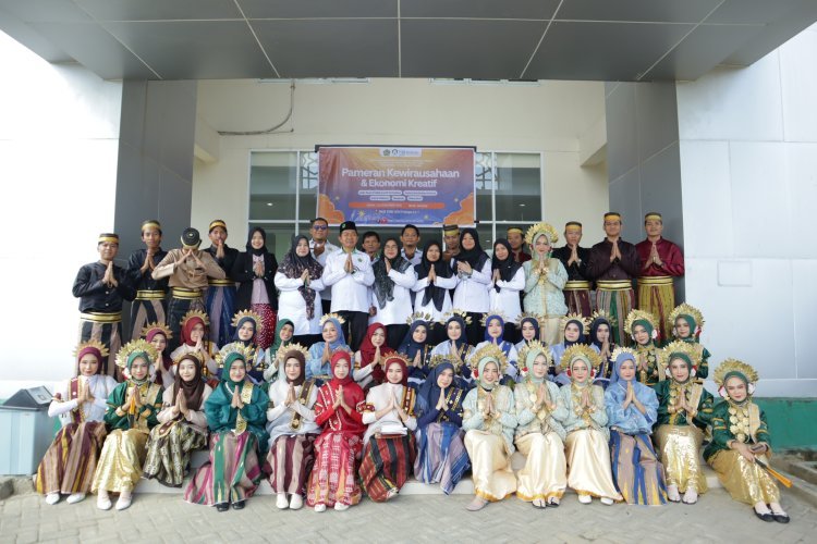 Mengangkat Kearifan Lokal, FEBI UIN Palopo Dorong Ekonomi Kreatif Mahasiswa