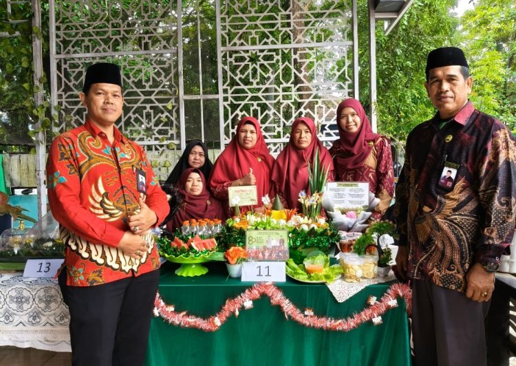 Makna Ekoteologi di Balik Tumpeng KUA Pusaka Bantimurung pada HAB Kemenag ke-80