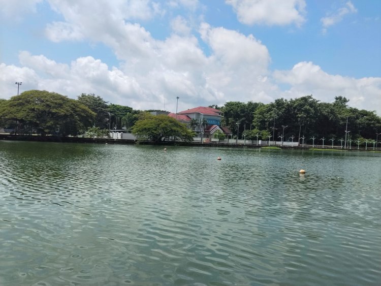 Bukan Pantai Biasa, PTB Maros Jadi Ruang Nongkrong dan Kuliner Warga