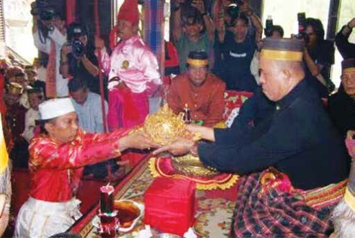 Songkabala: Harmoni Tradisi Bugis dan Nilai Keagamaan dalam Kehidupan Sosial