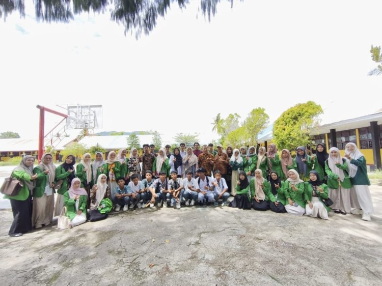 Fun with English, Cara Kreatif Mahasiswa UIN Palopo Bangun Minat Belajar Siswa