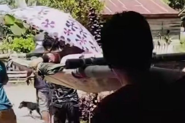 Jarak yang Membunuh: Ketika Janin Gugur di Pegunungan dan Negara Terlambat Hadir