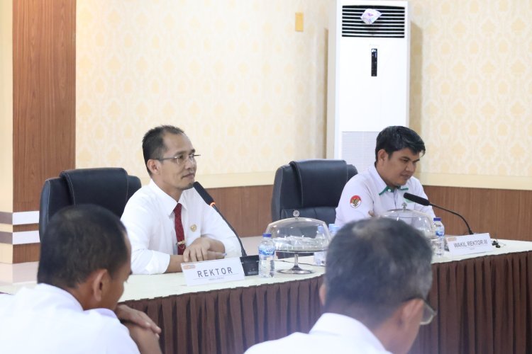 Kembali dari Kediri, Mahasiswa UIN Palopo Pamer Kemampuan Bahasa Inggris di Hadapan Rektor