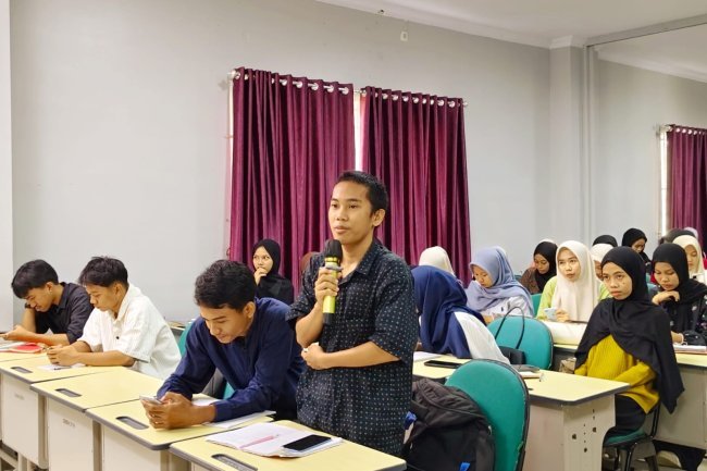 Pegadaian Mengajar di FEBI UIN Palopo, Mahasiswa Belajar Investasi Emas