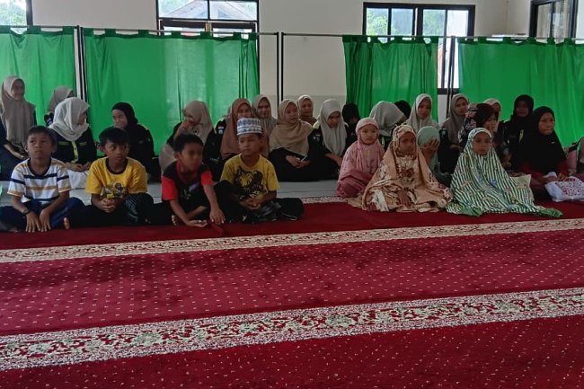 Healing Ramadan: Cara Mahasiswa PGMI UIN Palopo Menghidupkan Masjid di Latuppa